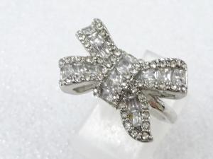 クリスタル　指輪(10号)